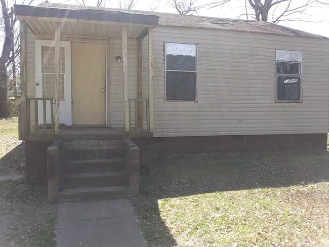 property at 125 Galloway Cir