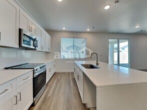 9744 W Parkway Dr in Tolleson, AZ - Building Photo - Building Photo