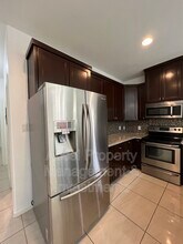 214 Fig Dr in Edinburg, TX - Foto de edificio - Building Photo