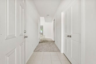 7523 Parkview Dr in Hitchcock, TX - Building Photo - Building Photo