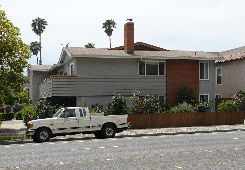 2641-2647 Harbor Blvd in Ventura, CA - Foto de edificio