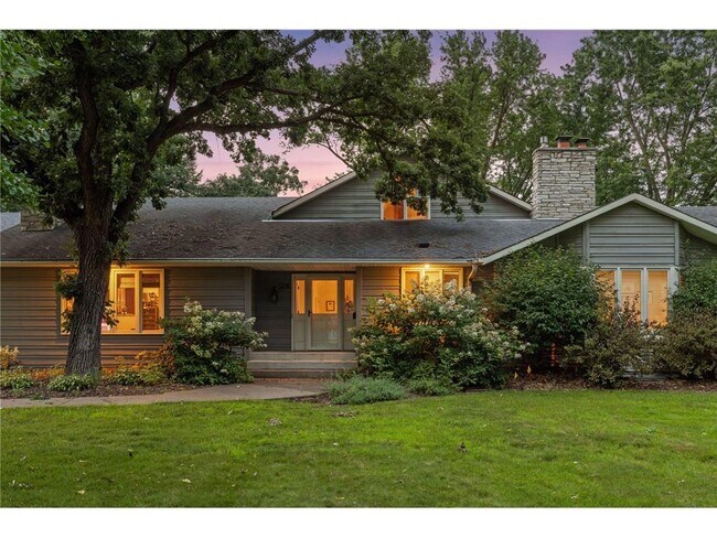 5816 Northwood Dr in Minneapolis, MN - Building Photo - Building Photo