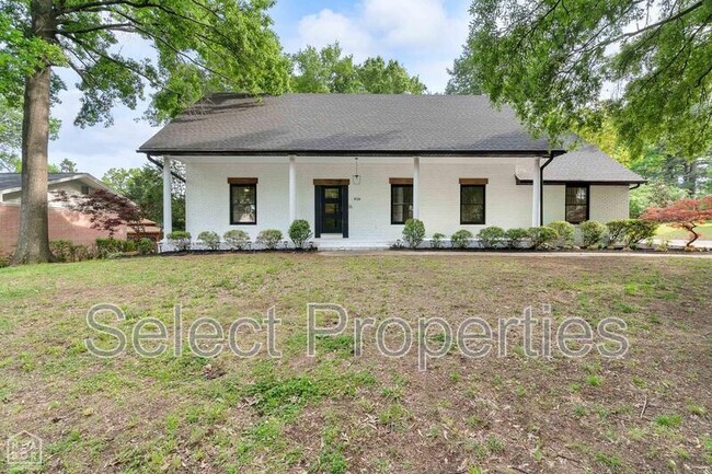 909 Pinecrest Dr in Jonesboro, AR - Building Photo - Building Photo