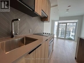 1037 The Queensway in Toronto, ON - Building Photo - Building Photo