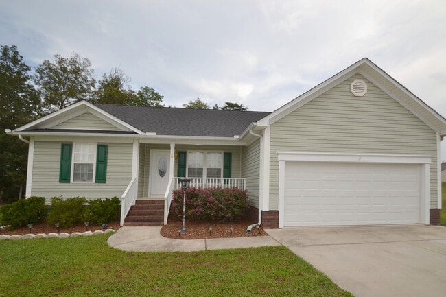 property at 861 Loch Lomond Cir