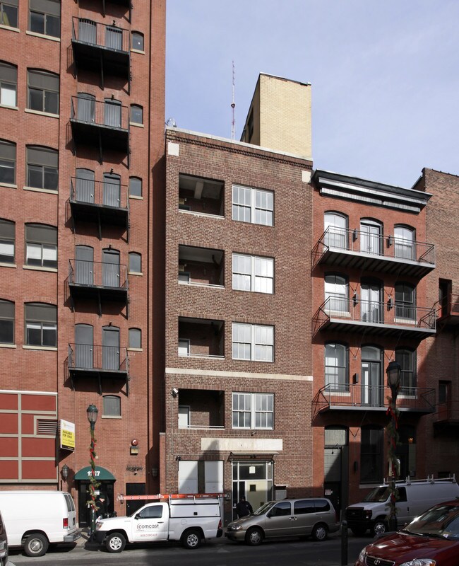 1215 Sansom St