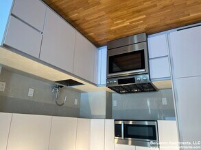 1410 Columbia Rd, Unit 6G in Boston, MA - Building Photo - Building Photo