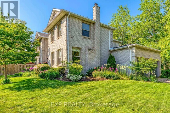 1117 Berkshire Ct in Oakville, ON - Building Photo - Building Photo