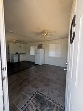 1610 Rose Ave in Merced, CA - Foto de edificio - Building Photo