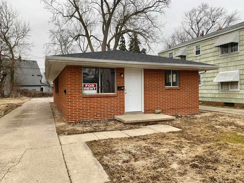 1911 Kensington Rd in Toledo, OH - Building Photo