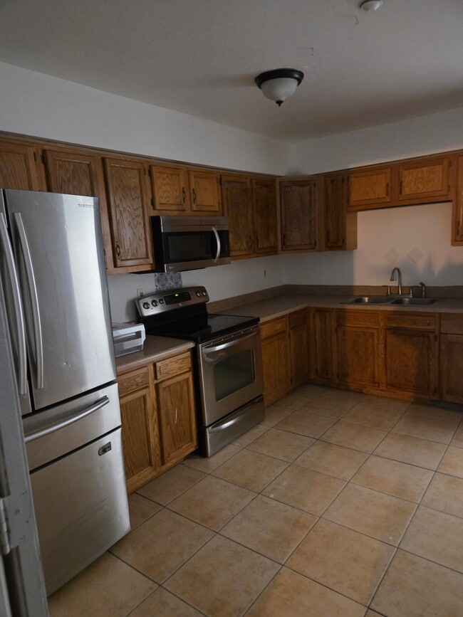 13415 North 21st Pl, Unit 2 in Phoenix, AZ - Building Photo - Building Photo