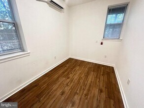 405 S 42nd St in Philadelphia, PA - Building Photo - Building Photo