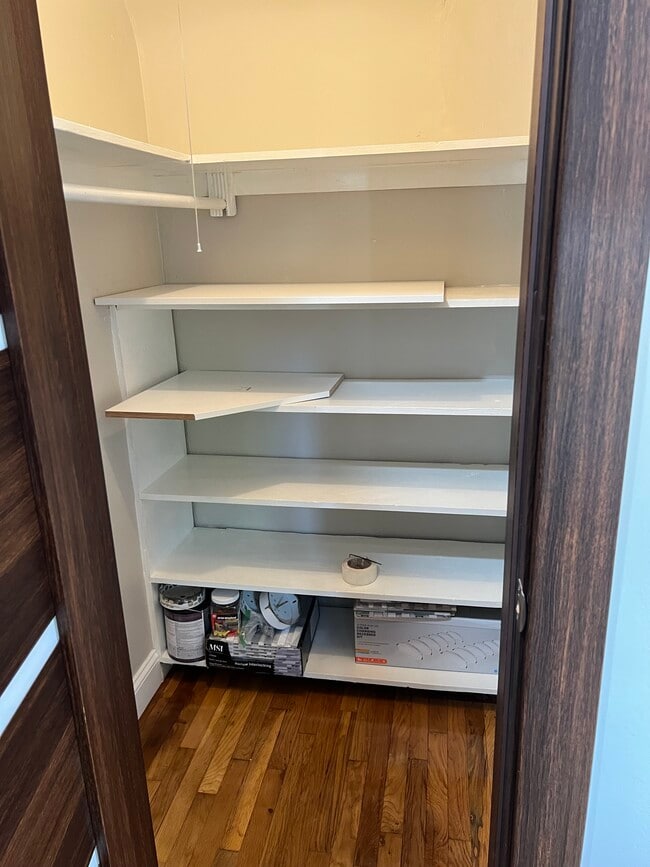 1001 154th St in Whitestone, NY - Foto de edificio - Building Photo