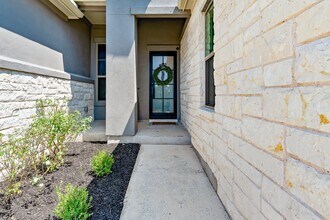 127 Loysoya St in Bastrop, TX - Building Photo - Building Photo