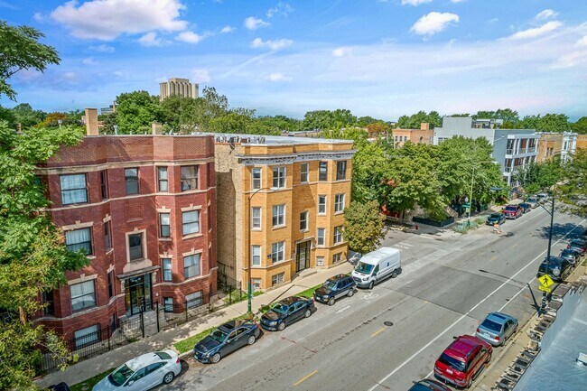 1034 N Damen Ave, Unit 1022-10 in Chicago, IL - Building Photo - Building Photo