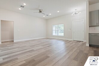 51 Woodside Dr in Palm Coast, FL - Building Photo - Building Photo