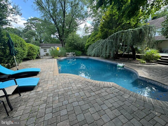 property at 417 Wingate Rd