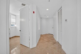 616 SE 20th Ave in Deerfield Beach, FL - Building Photo - Building Photo