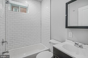 2327 WHARTON St in Philadelphia, PA - Building Photo