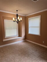 711 S Blackwell St in La Porte, TX - Building Photo - Building Photo