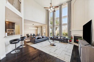 3922 Pebble Heights Ln in Sugar Land, TX - Building Photo - Building Photo