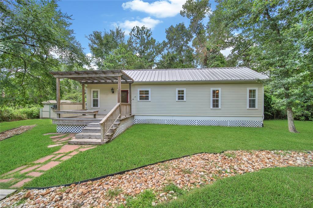 4070 TX-105 in Navasota, TX - Building Photo