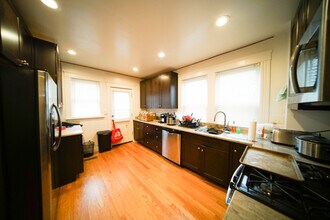 8 Sawyer Terrace, Unit 1D in Boston, MA - Building Photo - Building Photo