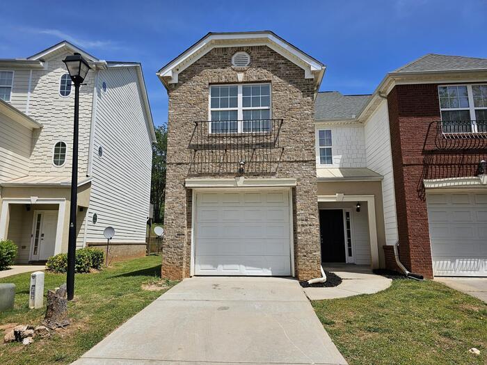 4316 Notting Hill Dr SW in Atlanta, GA - Building Photo