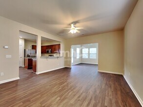 251 Old Carolina Dr in Goose Creek, SC - Foto de edificio - Building Photo