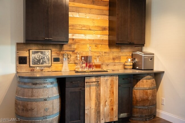 8382 Butternut Rd in Ft. Myers, FL - Building Photo - Building Photo