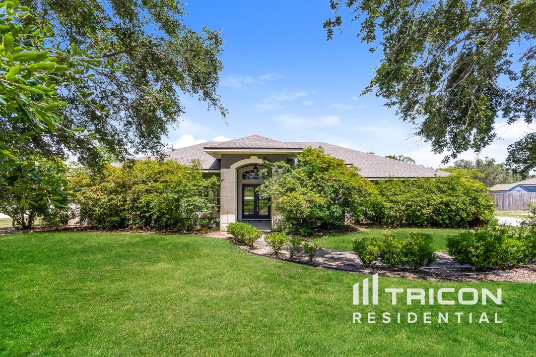 16103 Kealan Cir in Montverde, FL - Building Photo