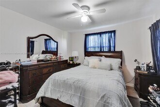 10125 W Sunrise Blvd, Unit 205 in Plantation, FL - Building Photo - Building Photo