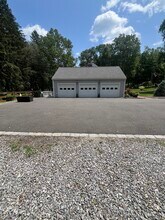 124 Wilson Rd in Easton, CT - Building Photo - Building Photo