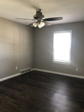 259 Lippincott Ln in Fox Lake, IL - Building Photo - Building Photo