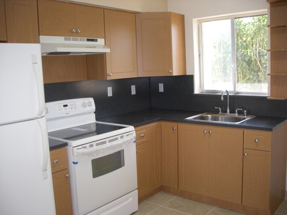 3810 NW 65th Ave in Virginia Gardens, FL - Building Photo