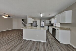 18319 Harnett Dr in Cypress, TX - Building Photo