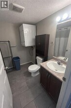 11220-11104 104 Ave. in Grande Prairie, AB - Building Photo - Building Photo