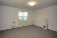 Building Photo - CAPTAINS POINT Apartments in Cullowhee, North Carolina