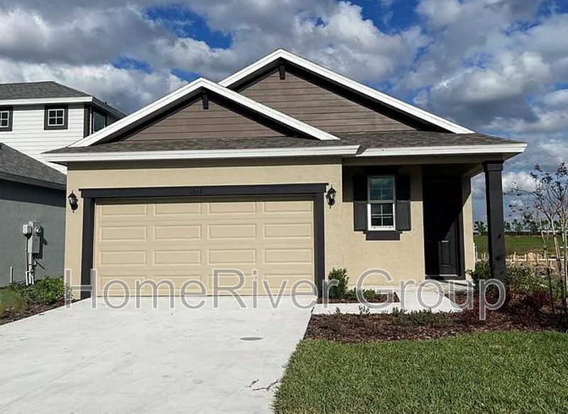 6533 Great Bear Dr in Lakeland, FL - Building Photo