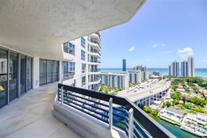 19741 NE 36th Pl in Aventura, FL - Building Photo