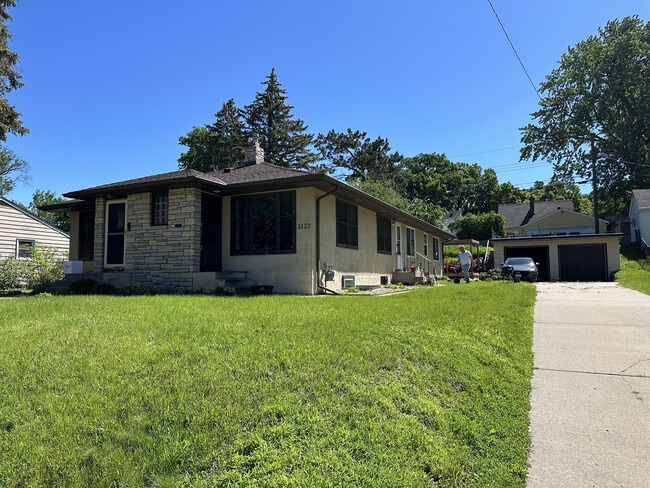 property at 3327 Taylor St NE