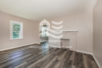 803 Eathan Ave in Pittsburgh, PA - Building Photo - Building Photo