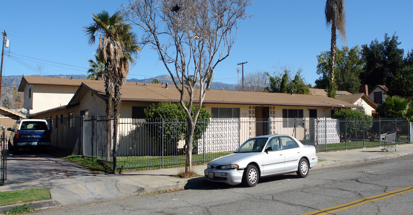 640 W 20th St in San Bernardino, CA - Building Photo