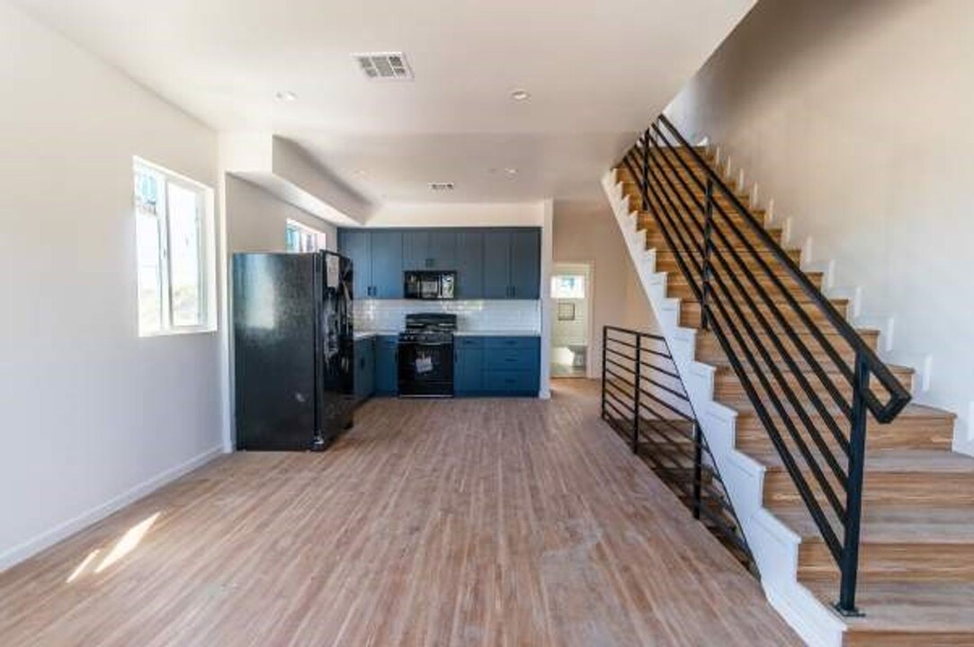 6625 Beck Ave in Los Angeles, CA - Foto de edificio