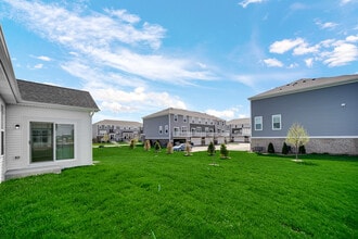 14905 McCarthy Cir in Plainfield, IL - Building Photo - Building Photo