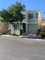 8165 Golden Flowers St in Las Vegas, NV - Building Photo