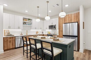 Peregrine in Irving, TX - Building Photo