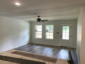 14 Carney Ln in Hattiesburg, MS - Building Photo - Building Photo