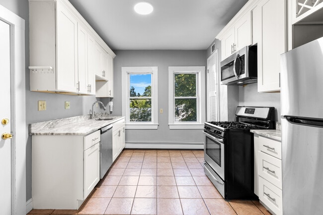 40 Harding Rd, Unit 4