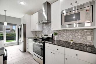 20 Evanston St in Houston, TX - Building Photo - Building Photo